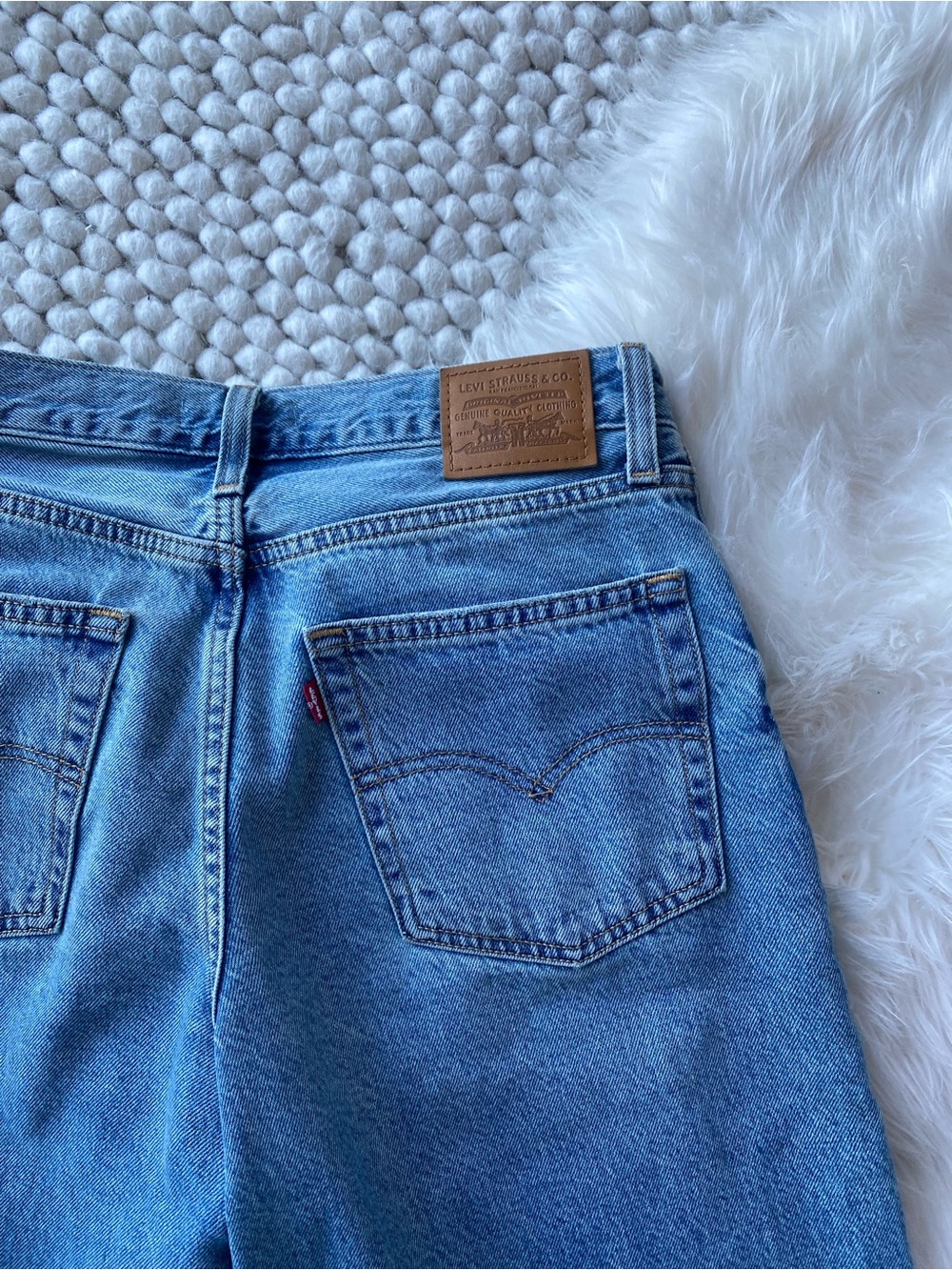 Levi's Baggy Dad Jean - Picture 3 of 3
